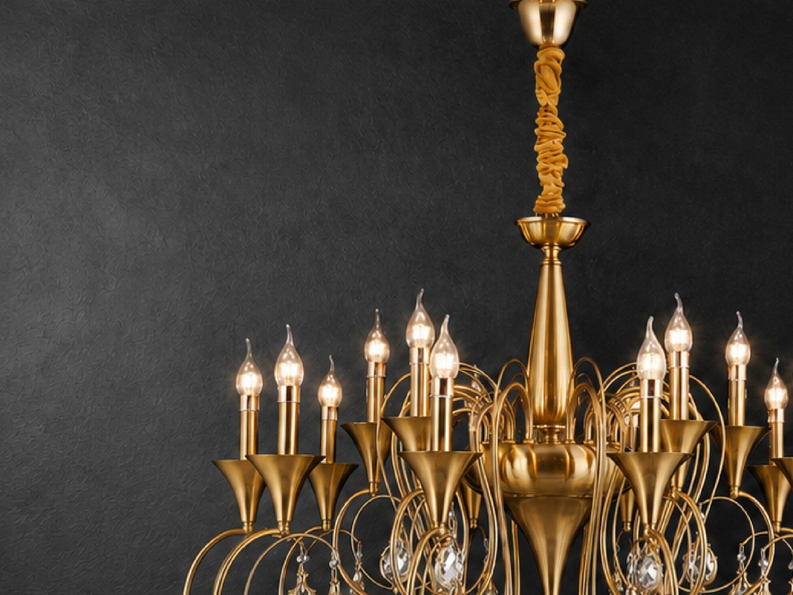 Golden Wall Lamp - 15 Bulb