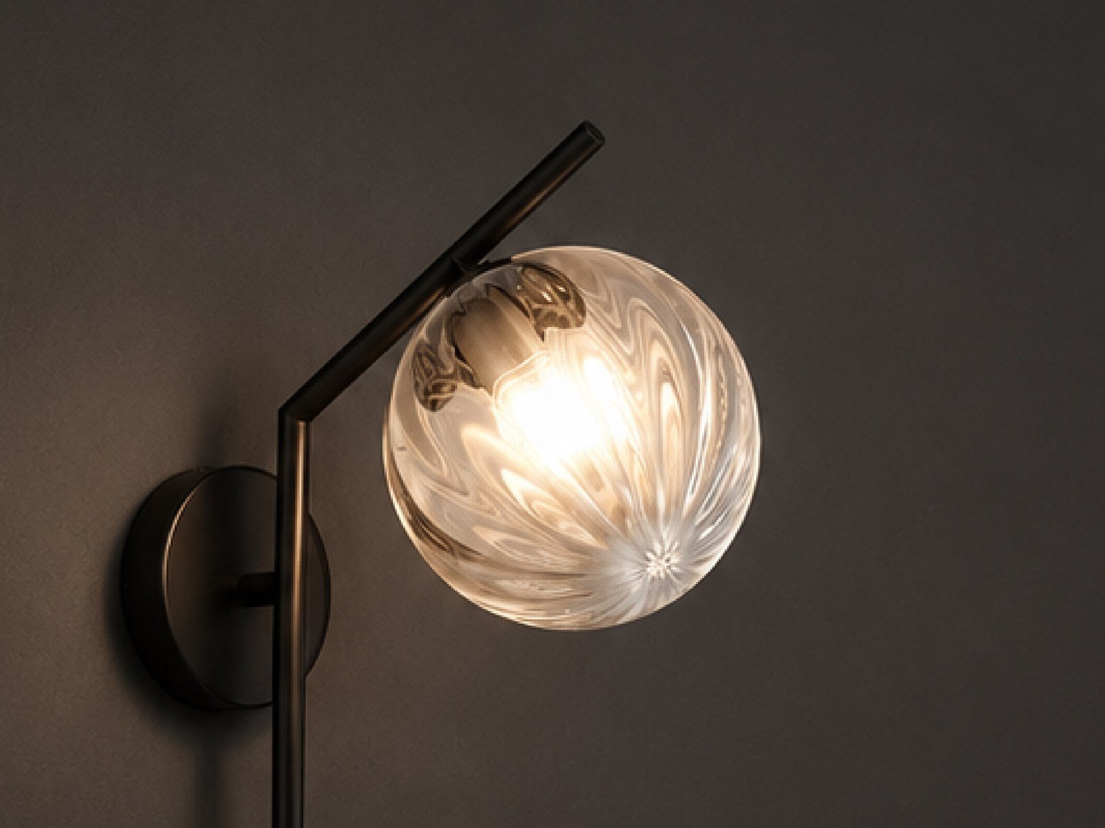 Amber Globe Wall Lamp