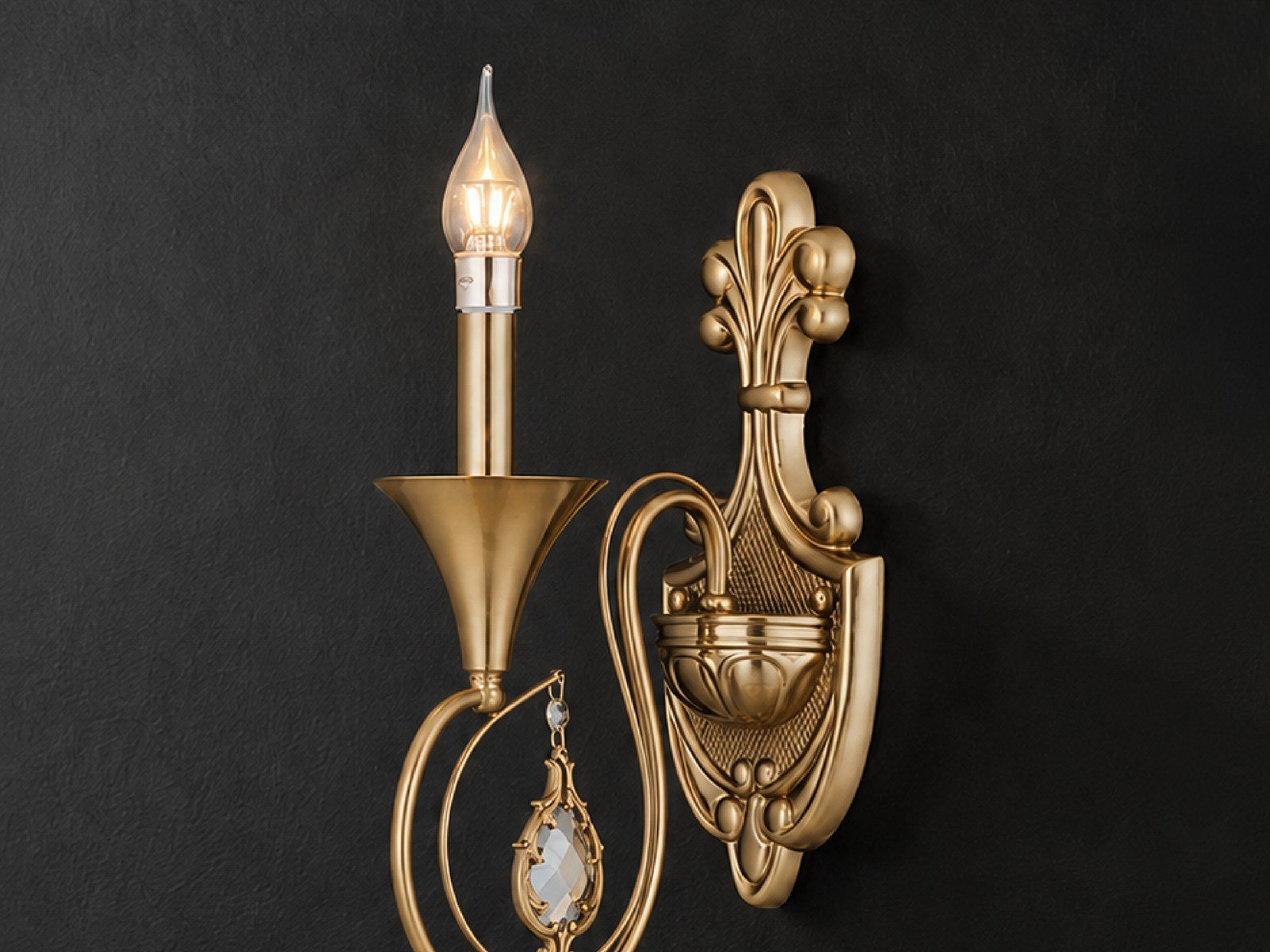 Golden Wall Lamp - Single